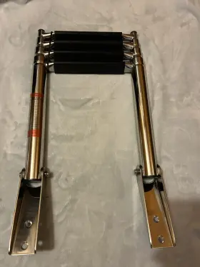 Yi-0031 Amarine Made 4 Step Boat Ladder Stainless Telescoping Swim 900 Pound Capacity