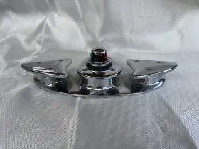 Bertram 5/236/89 Bow Chock With Integrated Perko Navigation Light