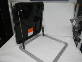 S2686 Bomar Ss Voyager Mid-profile Hatch 20 Inch Square 3/8 Acrylic