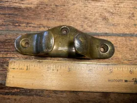 Chock-5 Bronze One Only Cast Bow Chock 5 Inch Long Great Patina