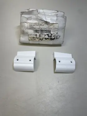 P13181-300wt Chaparral / Protomet 28.00272/ 28.00272 End Cap For Port And Stbd White 2 1/2 Inch X 7/8 Marine Boat