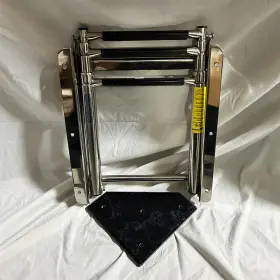 3-19643 Garelick Under Platform Sliding Ladder