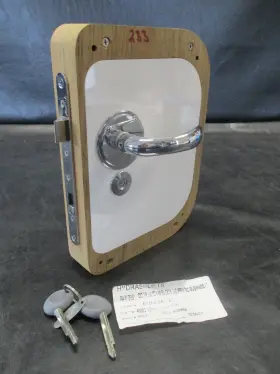 46082183 Hydrasports 65 Cc Locking Door Latch With Keys And Wood Block Marine Boat