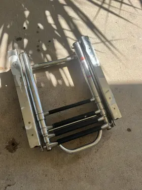 Ld7335s M-arine Baby Stainless Steel 4 Steps Boat Ladder Under Platform Slide With Arms