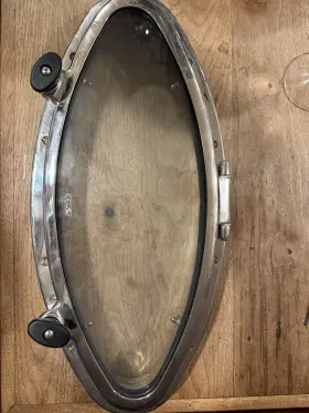 Le-0718 Manship Marine 2 Oval Portholes Hatches New - For Boat W Sceen -mptical Port Size 7-1/4 Inch