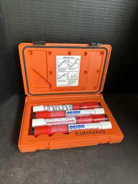 46970 Orion Marine Signal Flares Kit Case Hand Held Boat Safety Vintage R100