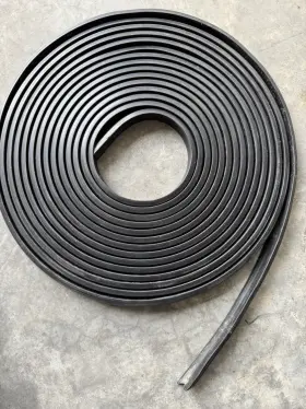 684772 Ranger Boats Boat Rigid Rub Rail Black Vinyl Approx 44 Foot For 21