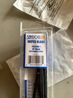 414220b-1 Sea-dog Ss Wiper Blade 20 Inch Black #414220b-1