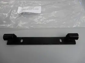 91050316 Skeeter Boats Narrow Bottom Clamp For Squeeze Latch