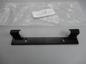 91050318 Skeeter Boats Inverted Bottom Clamp For Squeeze Latch