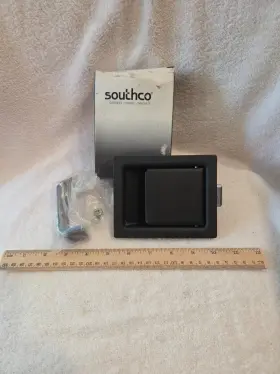 64-10-301-90 Southco 641030190 Latch-paddle Black Powder Coat New