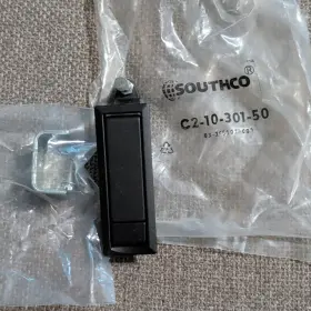 C2-10-301-50 Southco Flush Compression Latch Black Panel Mount New Old Stock C2-10-301-50 Southco Flush Compression Latch Black Panel Mount New Old Stock