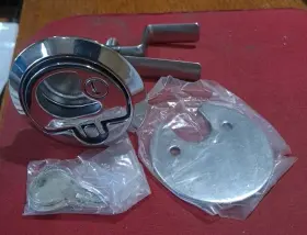 M1-520-88 Southco Boat Locking Latch Flush Mount 2 3/8 Inch Ss