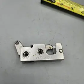 574467 Southco Mobella Left Hand Latch M2