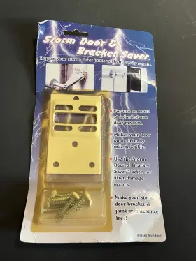 Storm 720568201557 Innovative Product Solutions A- 1w Door And Bracket Saver White