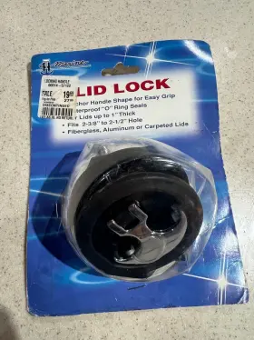00014-57122 T-h Marine Th Lid Lock Handle Black Fits 2 3/8 Inch -2 1/2 Hole Lids Up To 1 Thi