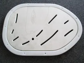 Gb571238717 Tahoe 2006 Q4 Boat Center Deck Hatch Storage Compartment Cover