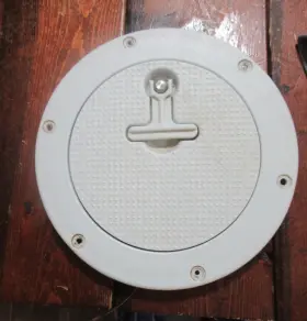 Plt6 Viking Marine Used Boat Plastic 6 Inch Round Hatch Lid Deck Plate Inspection Access With Handle